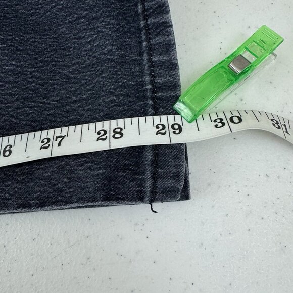 FOREVER 21 Women's Black Wash Low Rise Jeans Size 25 Straight Leg Stretch - Picture 11 of 11